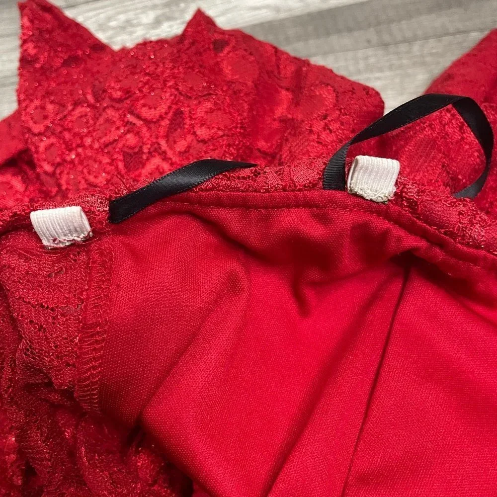 3/$30 ⭐️ 90s Sparkly Lace Red High Low Strapless Dress Open Back - Picture 6 of 6